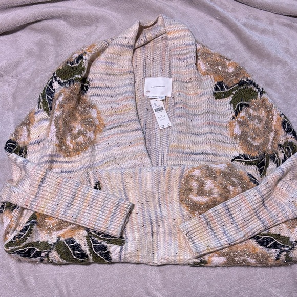 Anthropologie Cream, Gold,Green Floral Cocoon Sweater…NWT - Picture 2 of 10